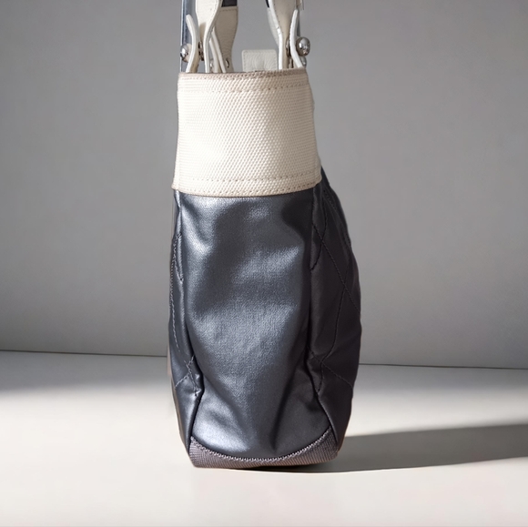 Authentic ✨️ CHANEL Leather Biarritz Paris Tote Bag Metallic Gray - Picture 5 of 16